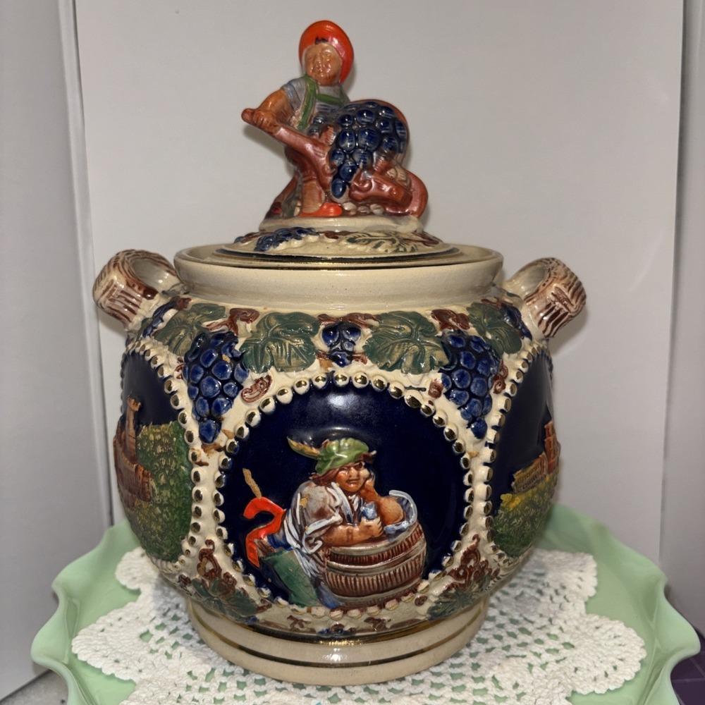 Vintage ~ Gerz German Stoneware Art Pottery ~ FIGURAL GRAPE LID ~ CASTLES  1966